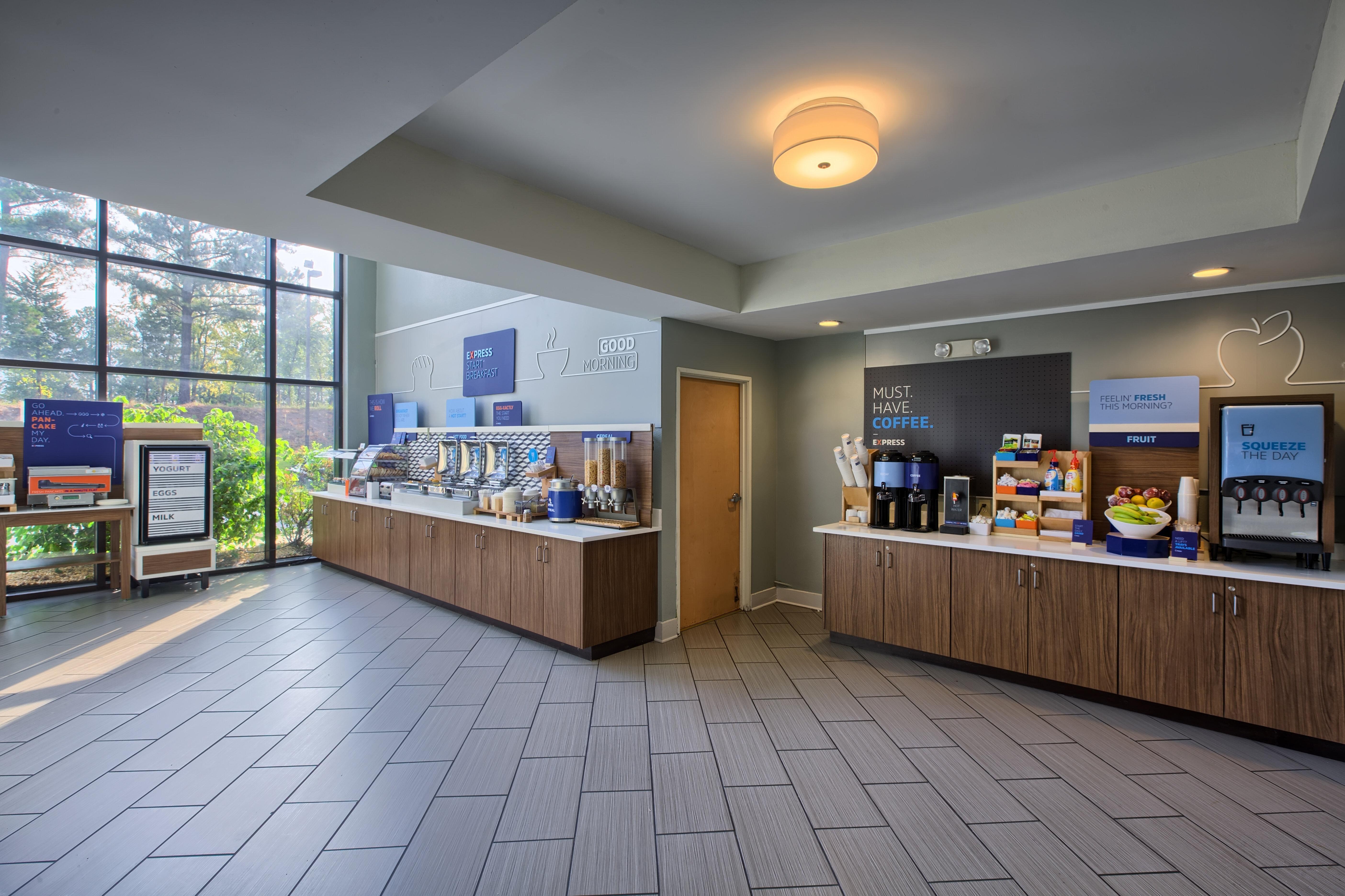 Holiday Inn Express Hotel & Suites Raleigh North - Wake Forest By Ihg Dış mekan fotoğraf