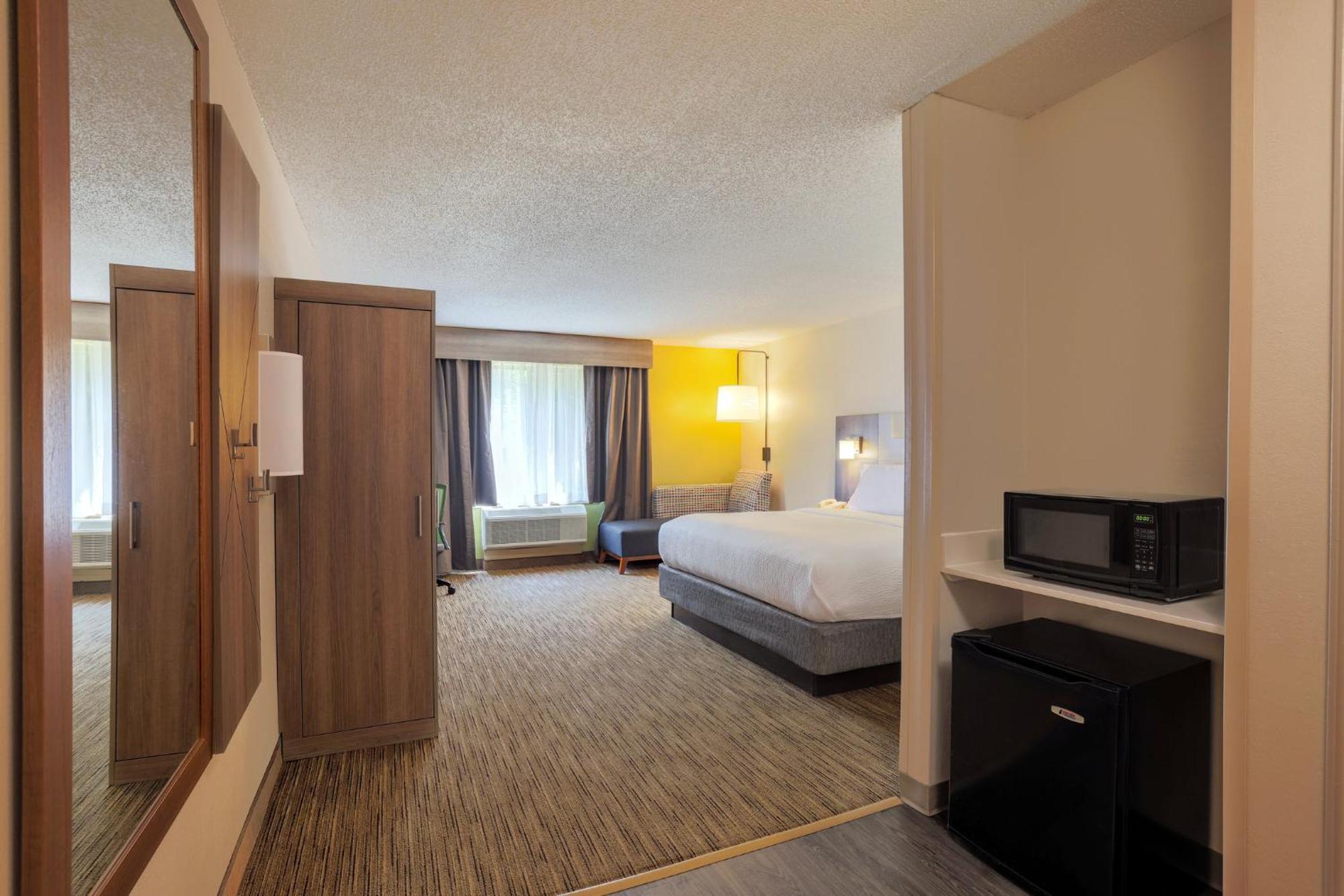 Holiday Inn Express Hotel & Suites Raleigh North - Wake Forest By Ihg Dış mekan fotoğraf
